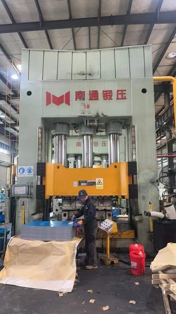 630吨台面尺寸：吨台面尺寸：吨台面尺寸：800吨台面尺.