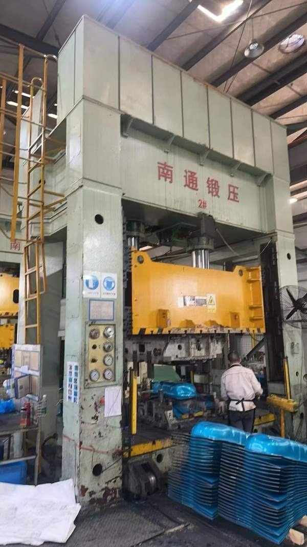 630吨台面尺寸：吨台面尺寸：吨台面尺寸：800吨台面尺.