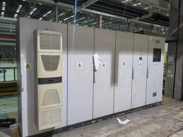 济南二机床集团有限公司2000吨数控闭式四点多连杆压力.