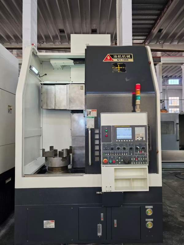台湾油机KV500E数控立车，配15寸液压卡盘，发那科TF系.