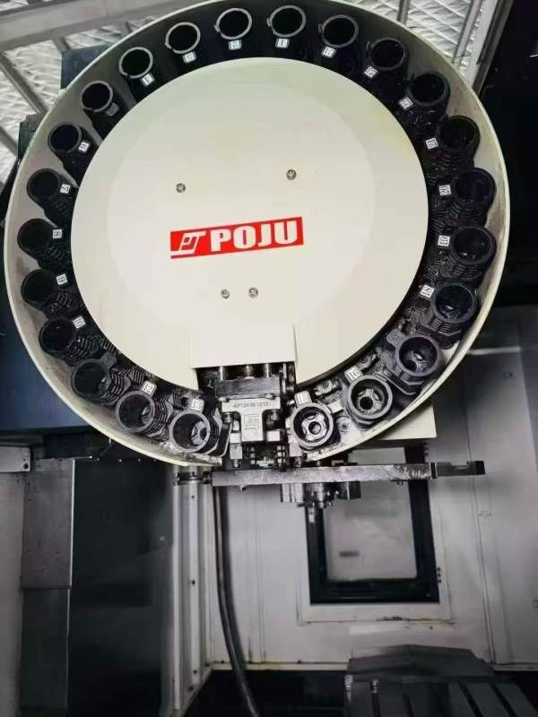 准新南京新浙850加工中心.发那科MF系统.三轴滚柱线轨..