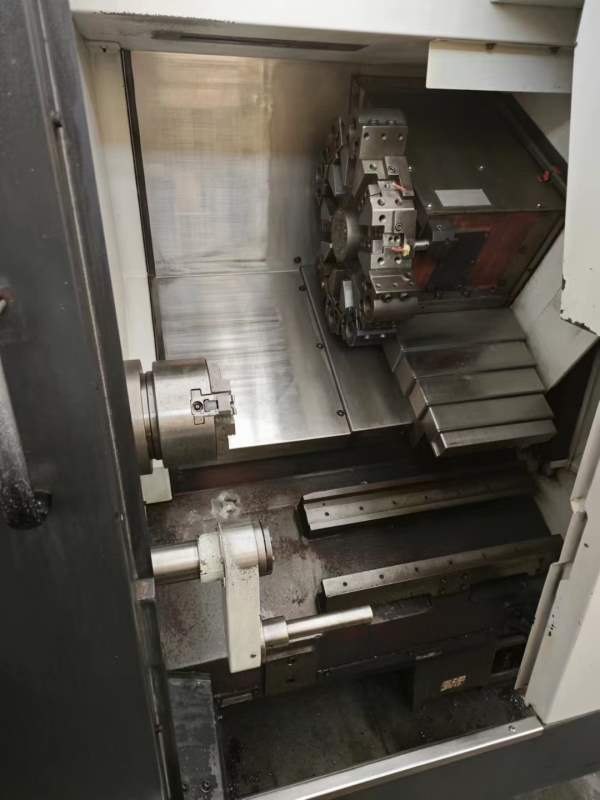 新到两台程泰GLS1500数控车床，8寸液压卡盘，12工位刀.