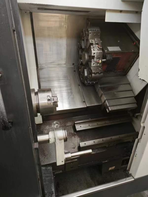 新到两台程泰GLS1500数控车床，8寸液压卡盘，10工位刀.