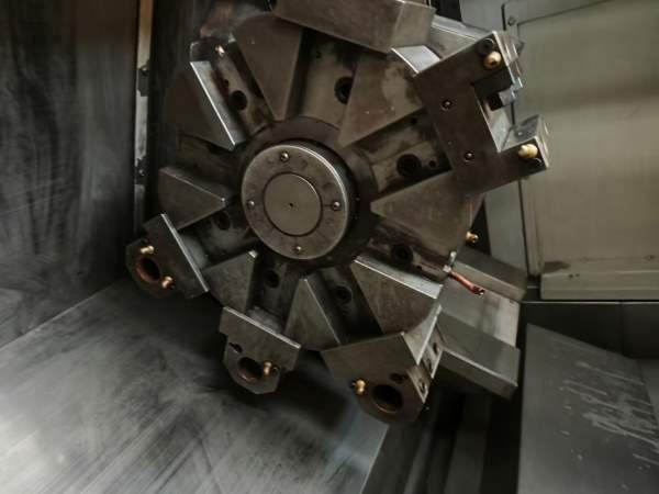 九成新津上M08JII数控车床，2018年出厂，8寸卡盘，8工.