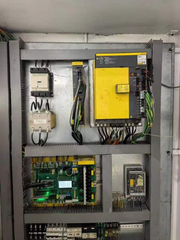 江苏久勋2518龙门加工中心两线一硬导轨，XY轴55线轨BT.