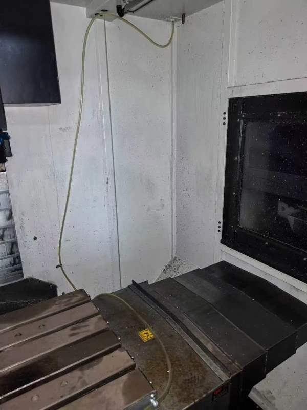 同款四台855安装少用只打了个样，三菱M80系统三轴滚柱.