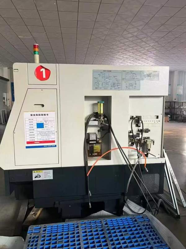 马扎克QTN200ML车铣复合，8寸卡盘，加工长度535，回转.