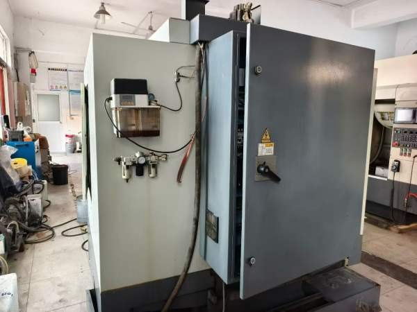 19800秒杀威达7132数控铣床，广数系统，BT40主轴，三.