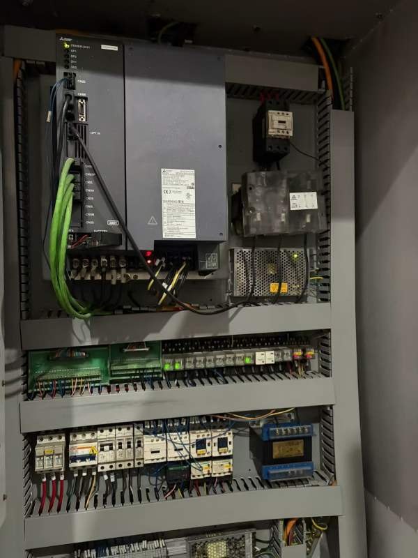 2022年台泽TZ-V850加工中心，三菱M80系统，主轴直联12.