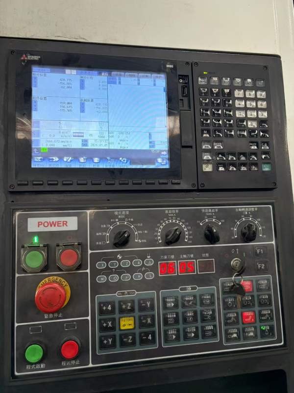 2022年台泽TZ-V850加工中心，三菱M80系统，主轴直联12.