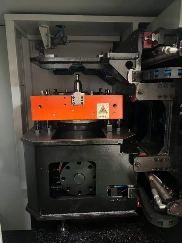 南通国盛4028龙门加工中心，工作台2000/4000mm，门宽2.