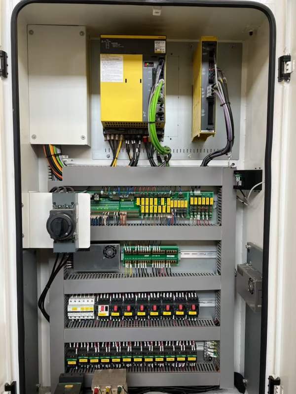 刚刚到货乔峰2218数控龙门，工作台2米1.5米，过龙门宽.