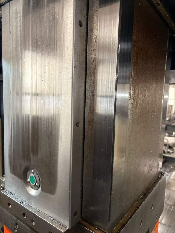 顶配南通国盛4028龙门加工中心，九成新2022年10月设备.