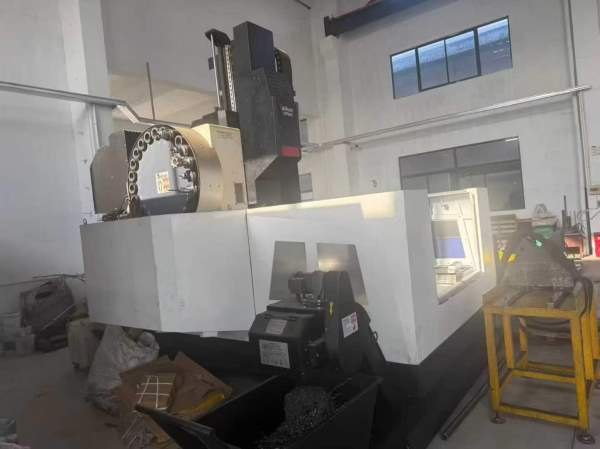 台群1220门龙加工中心三滚轴柱线轨发那科0i-FMplus系.