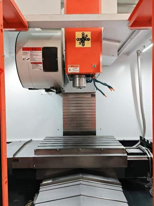 全新855加工中心，二手价格，三线滚柱，机械臂刀库，.