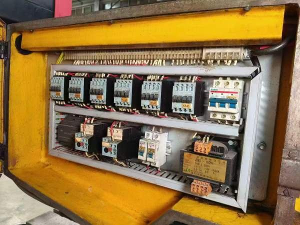 中捷摇臂钻，便宜处理