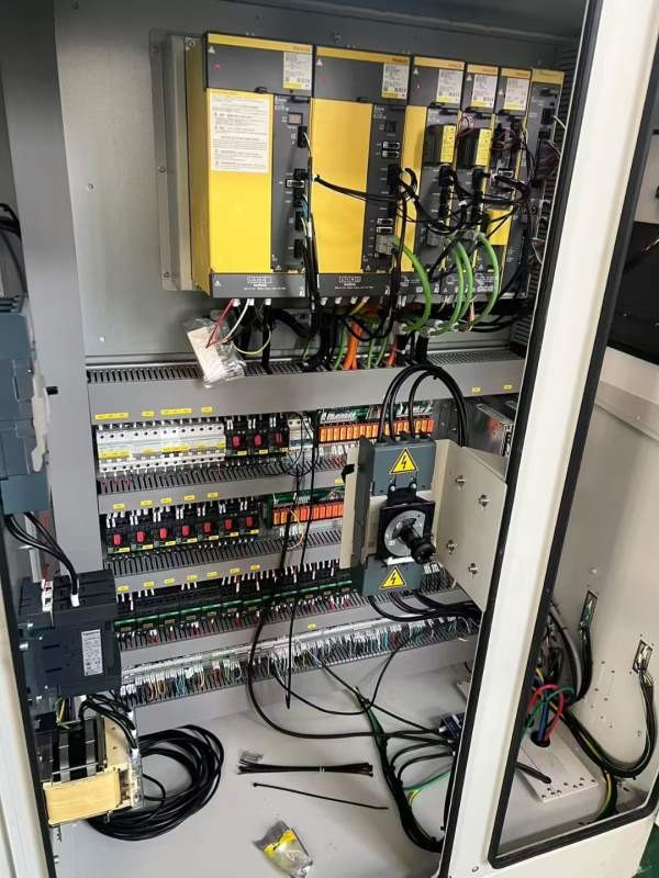 南通国盛4028龙门加工中心，工作台2000/4000mm，门宽2.