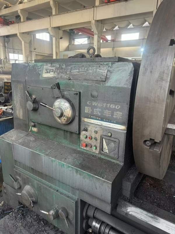 星火8米61160车床江苏在位出售！就是脏点，成色不错，.