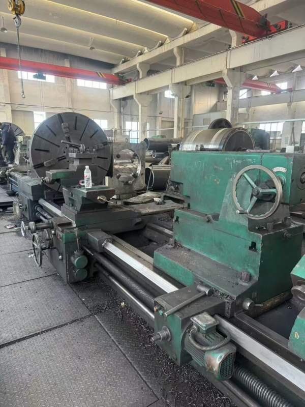 星火8米61160车床江苏在位出售！就是脏点，成色不错，.