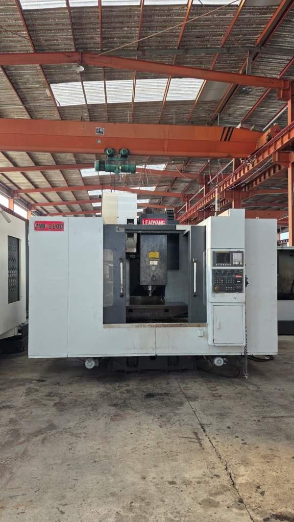 台湾立扬1160加工中心，三硬，24把刀库，BT50主轴，精.