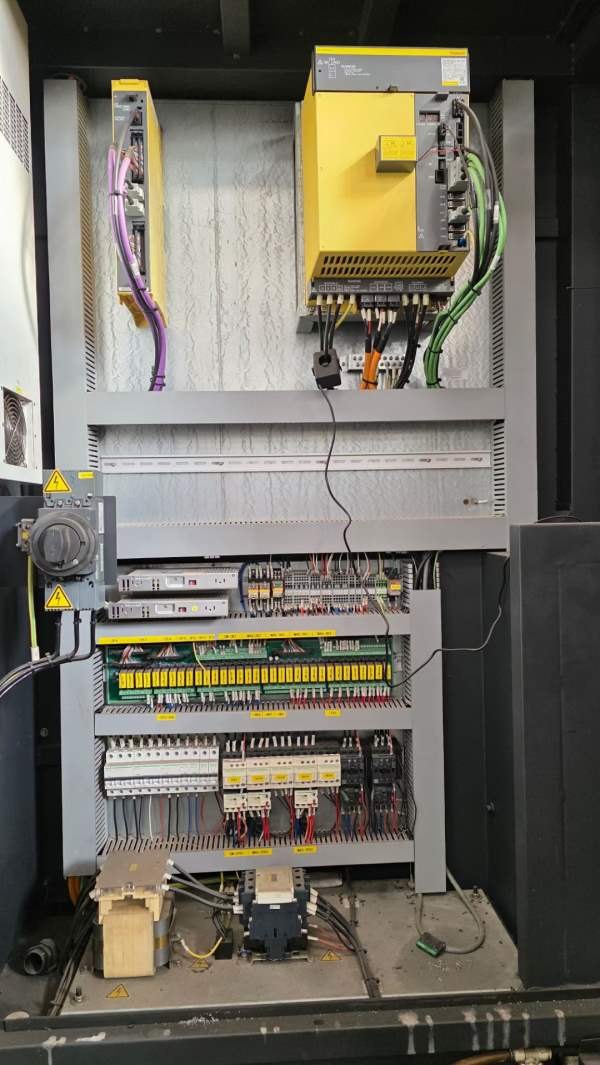 山东蒂德1160立式加工中心，发那科MFplus系统，三轴线.