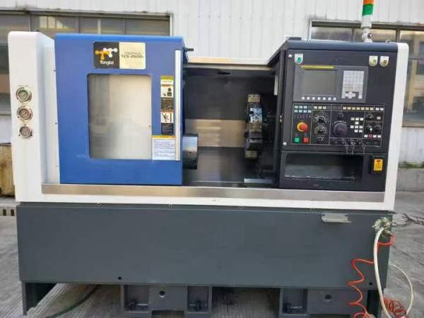 台湾东台精机TCS-2500u数控车床，10寸中空卡盘，主电.