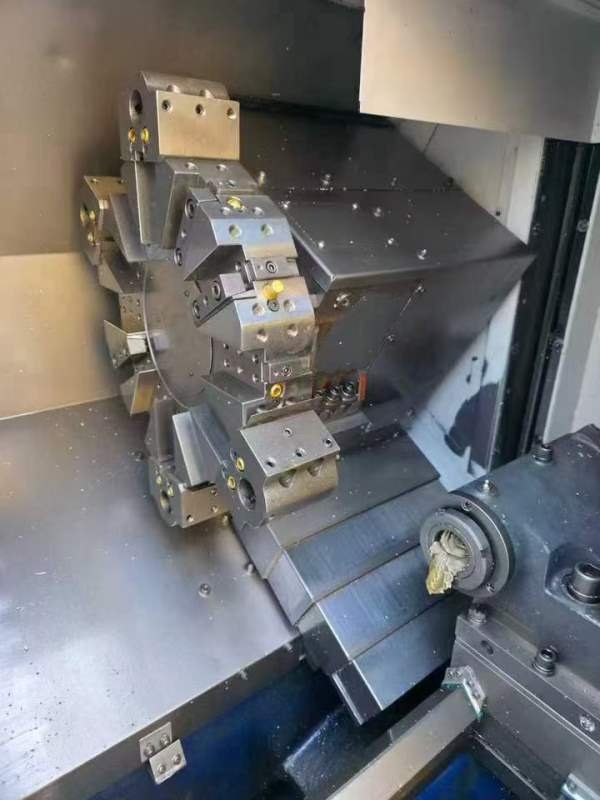 台湾东台精机TCS-2500u数控车床，10寸中空卡盘，主电.