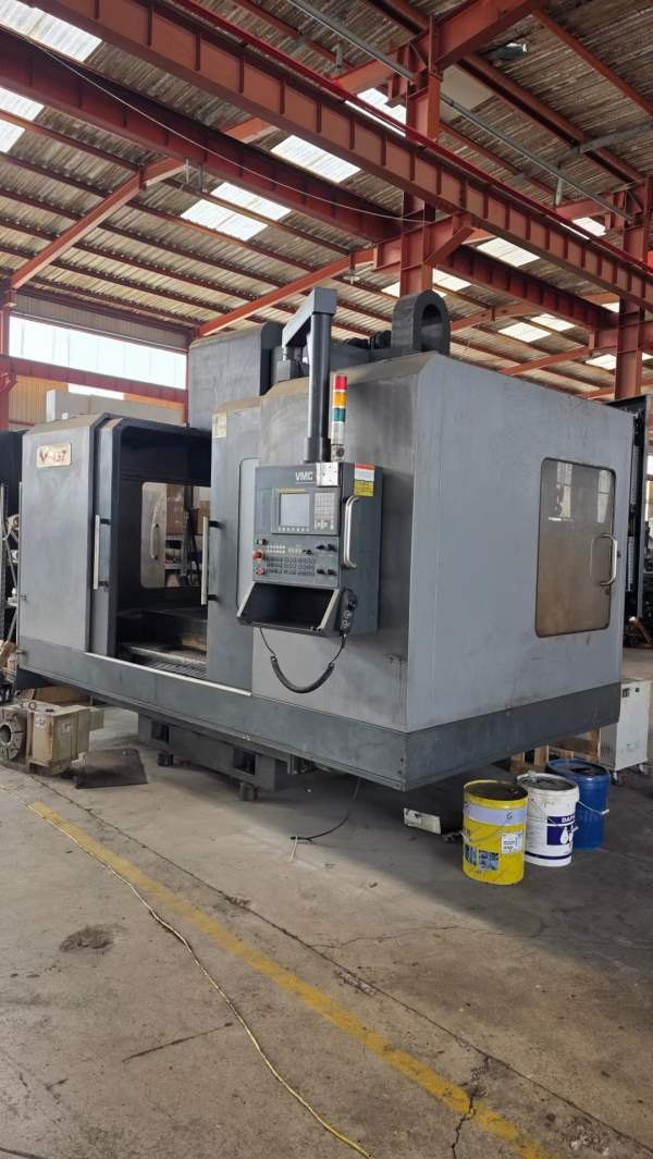 台湾原装进口高峰VMC1370立式加工中心，行程1300x700x.