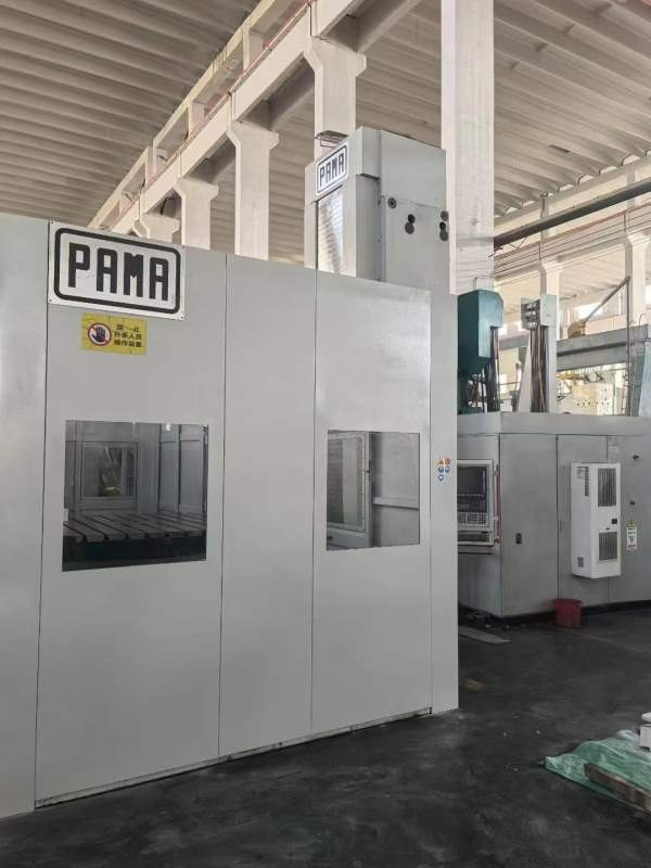 意大利帕马130数控镗床工作台参数：工作台2200/1800轴.