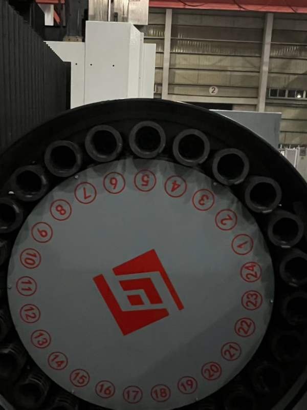 宁波海天2840数控龙门，工作台2000/4000mm，门宽2800m.