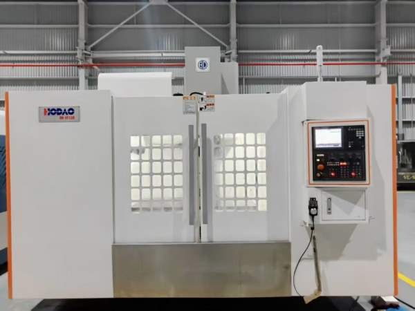 新到一台2022年厚道VF138加工中心，三菱M80系统，BT40.