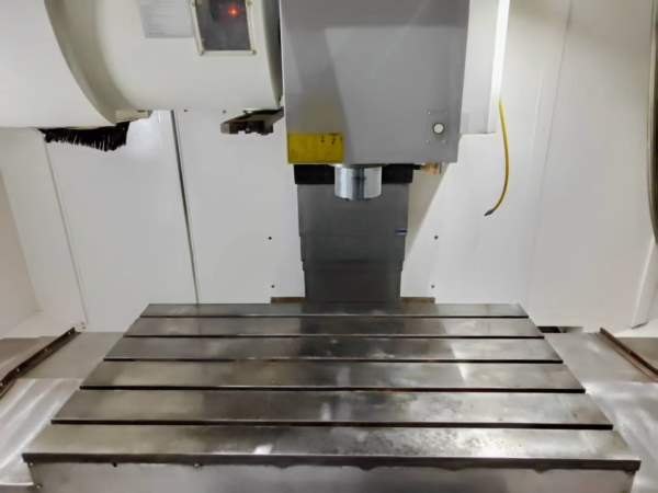 新到一台2022年厚道VF138加工中心，三菱M80系统，BT40.