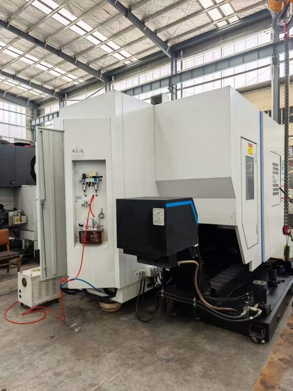 九成新国盛630卧加，三线轨，30把刀库，工作台尺寸630.