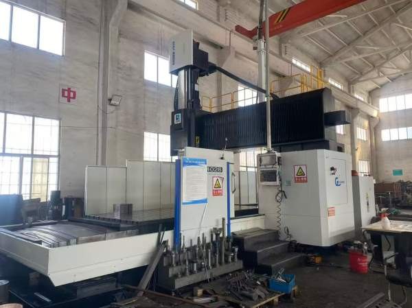 顶配南通国盛4028龙门加工中心，九成新2022年10月设备.