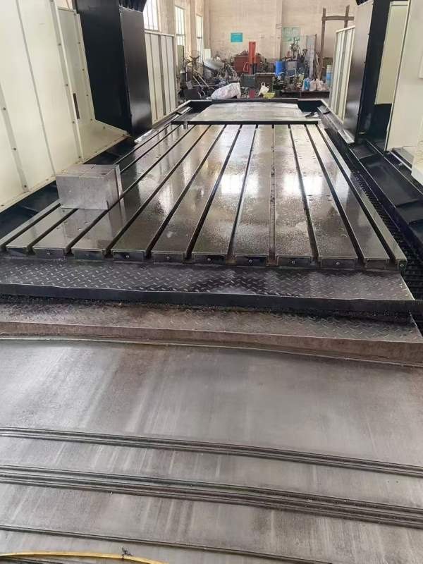 顶配南通国盛4028龙门加工中心，九成新2022年10月设备.