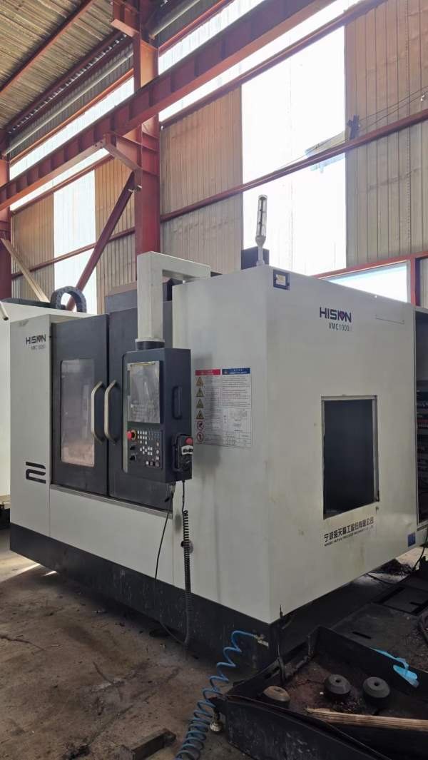 新到一台2021年海天精工VMC-1000立式加工中心，发那科.