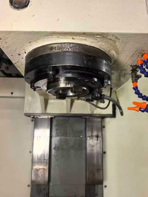 台湾原装台中精机V110系统：发那科0i-MD1包系统带USB.