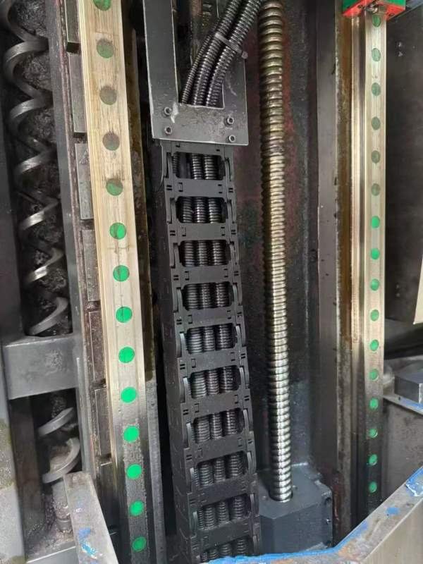 德将630单工位卧加工作台一度一分，三轴重型线軌，BT5.