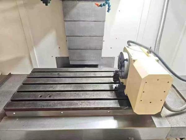 两线一硬名铁850四轴加工中心，发那科MF PIUS系统，BT.