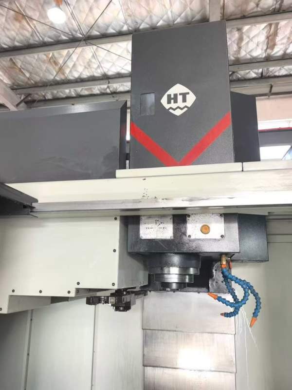 同款三台海天VMC1000L加工中心三菱M80A包系统分体大功.