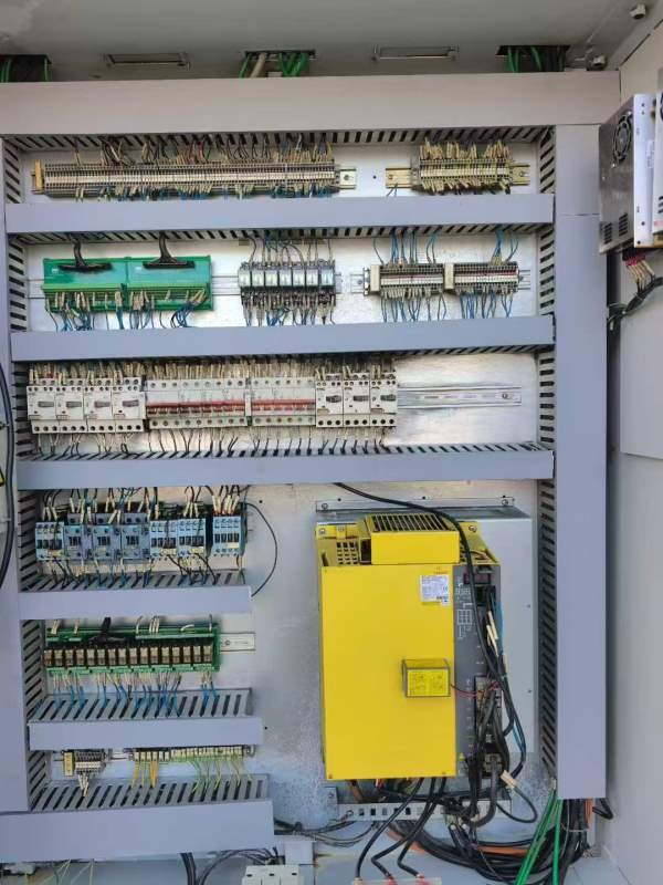 沈阳机床VMC1300B加工中心发那科OIMD系统两线一硬 24.