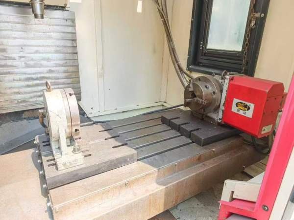 2018年华特855加工中心，便宜好用！系统:三菱M80系统.