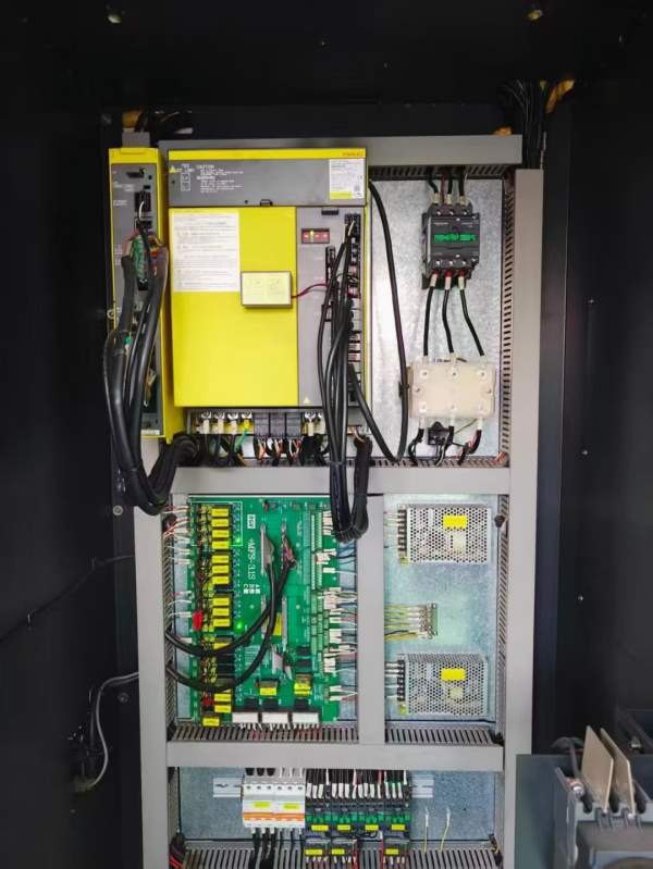 一台2020年12月雅力士重型850加工中心，两线一硬重型.