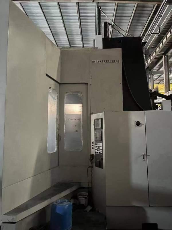 海天卧式镗铣100H海天1米卧加一台，型号:HTM-100H/d .