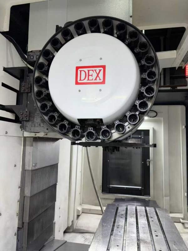 23年准新铭钰1165加工中心，三轴线轨，发那科MFplus系.