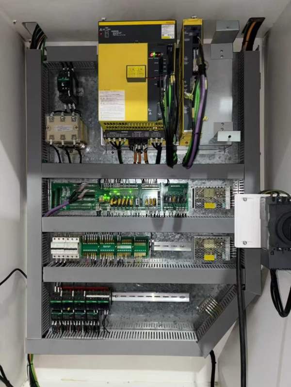 23年准新铭钰1165加工中心，三轴线轨，发那科MFplus系.