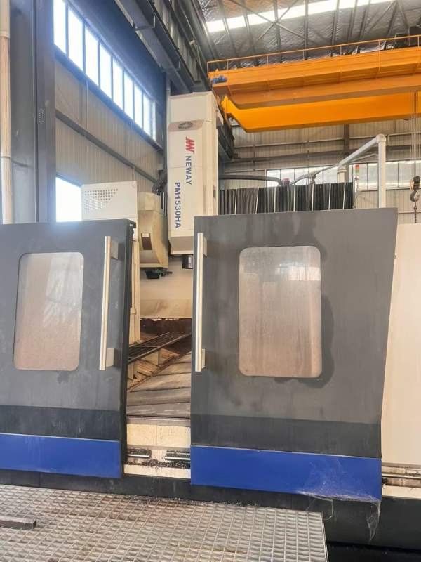 纽威PM1530HA。工作台1.5X3米，门宽1.8米，门高1.2米.