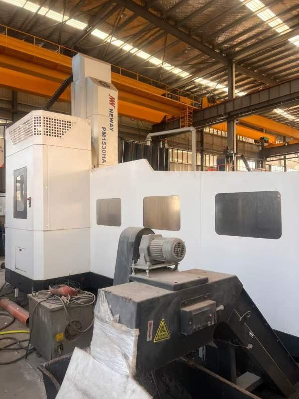 纽威PM1530HA。工作台1.5X3米，门宽1.8米，门高1.2米.