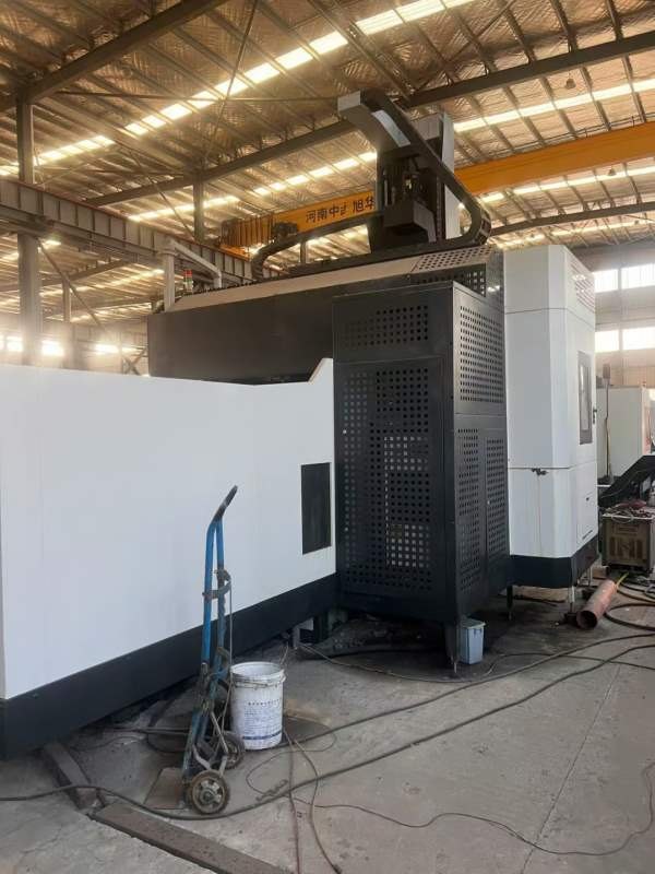 纽威PM1530HA。工作台1.5X3米，门宽1.8米，门高1.2米.