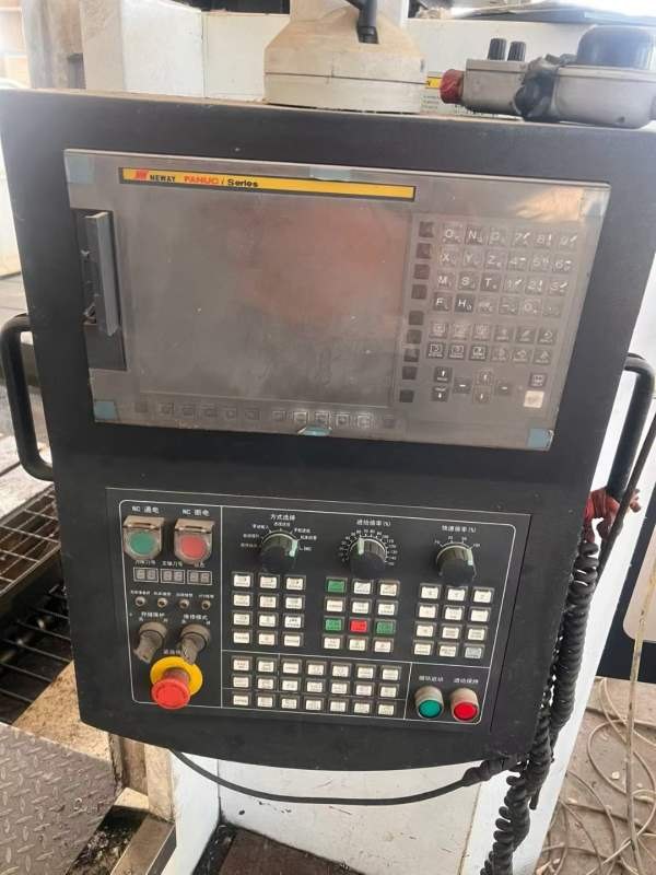 纽威PM3060HZ。工作台3X6米，门宽3.8米，门高1.6米。.